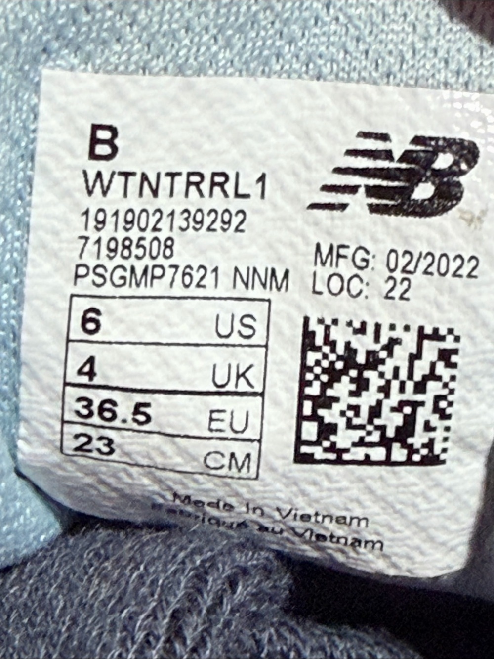 New Balance Women's Light Gray and Pink Trail Running Sneakers - Picture 9 of 10